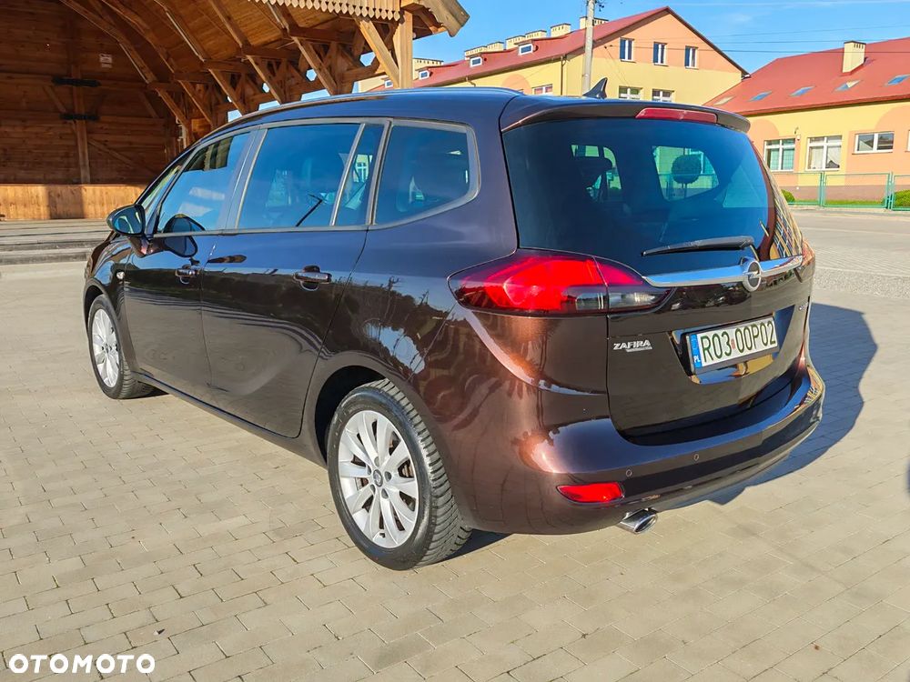 Opel Zafira - 10