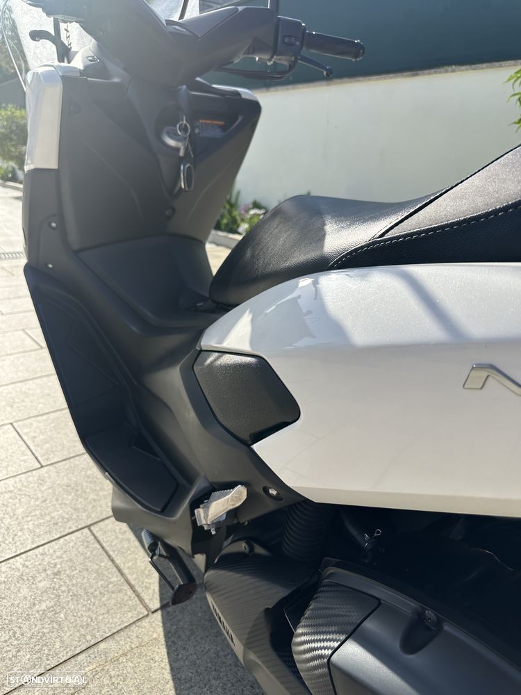 Yamaha NMAX 125 com Pack Urban - 28