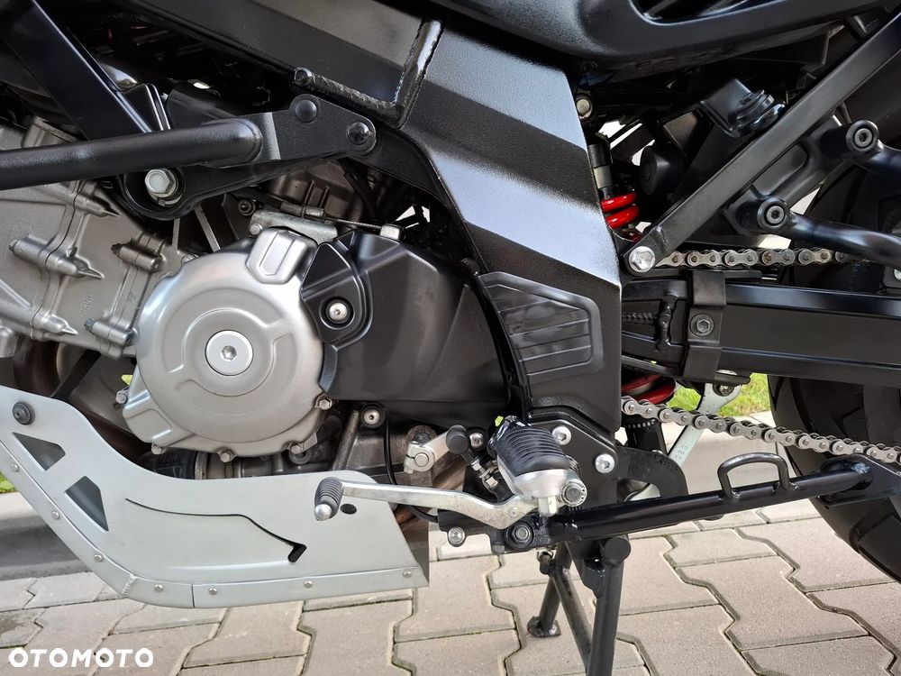 Suzuki V-STROM - 17