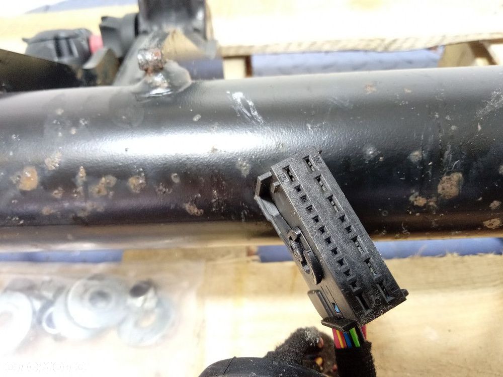 BMW X1 E84 BELKA HAK HOLOWNICZY - 6