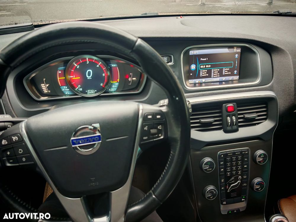 Volvo V40 Cross Country D2 - 12