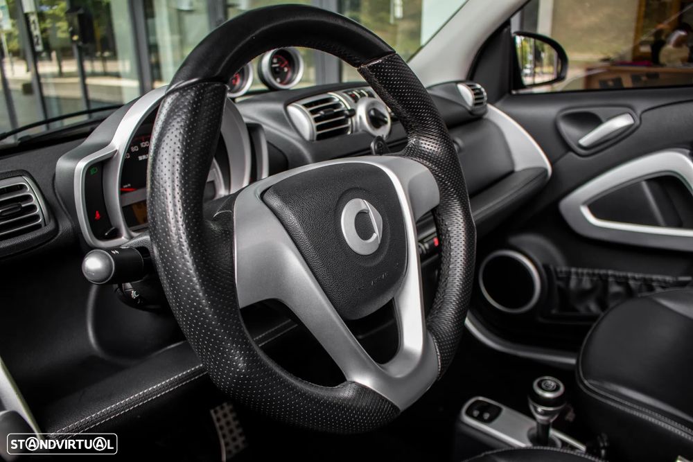 Smart ForTwo Coupé 1.0 T Brabus - 29