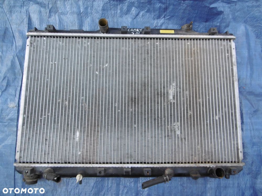 CHŁODNICA WODY TOYOTA CAMRY III 92-96R 2.2 16V - 2