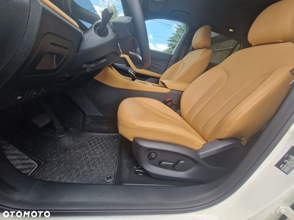 MG HS PHEV 1.5T Exclusive - 10