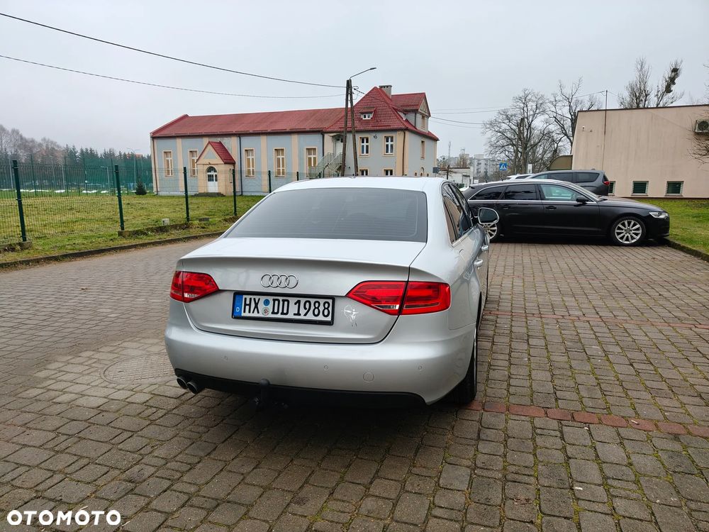 Audi A4 Limousine - 28