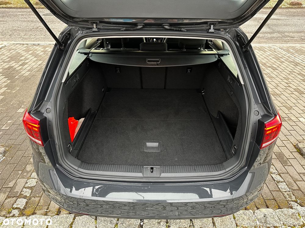 Volkswagen Passat Variant 1.5 TSI EVO Business DSG - 23