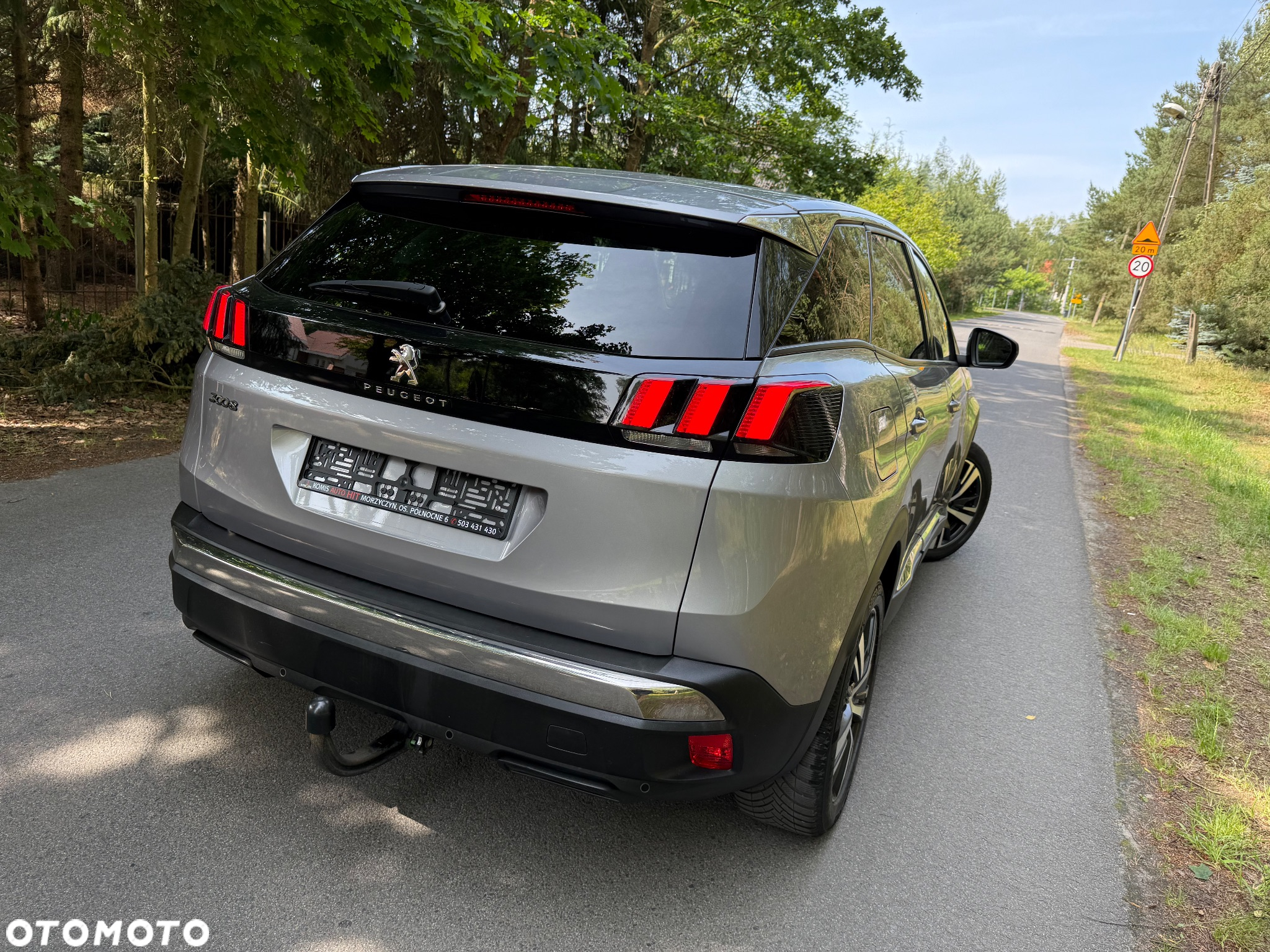 Peugeot 3008 1.5 BlueHDi Allure S&S - 11