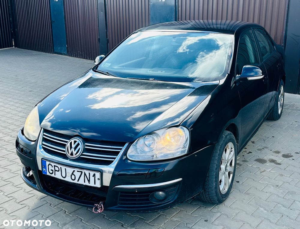 Volkswagen Jetta 1.9 TDI Comfortline - 2