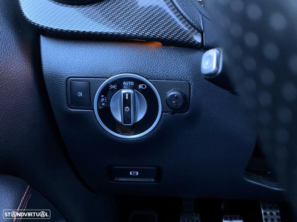 Mercedes-Benz B 180 d AMG Line - 23