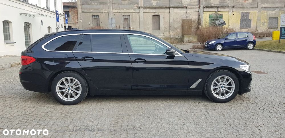 BMW Seria 5 520d M Sport Edition - 4