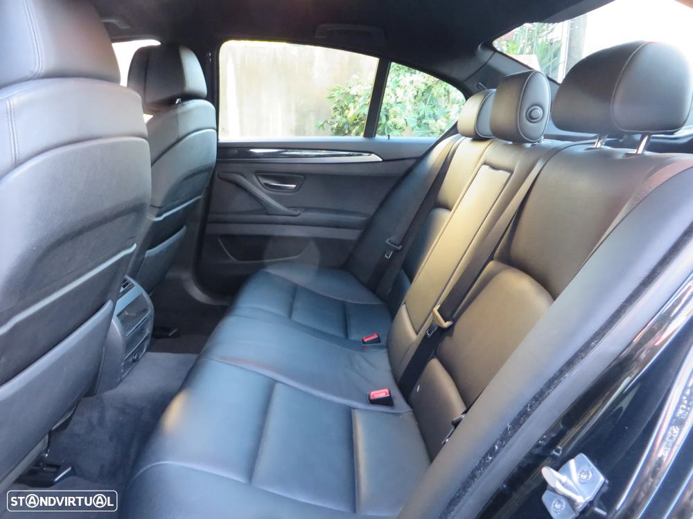 BMW 525 d Auto - 12