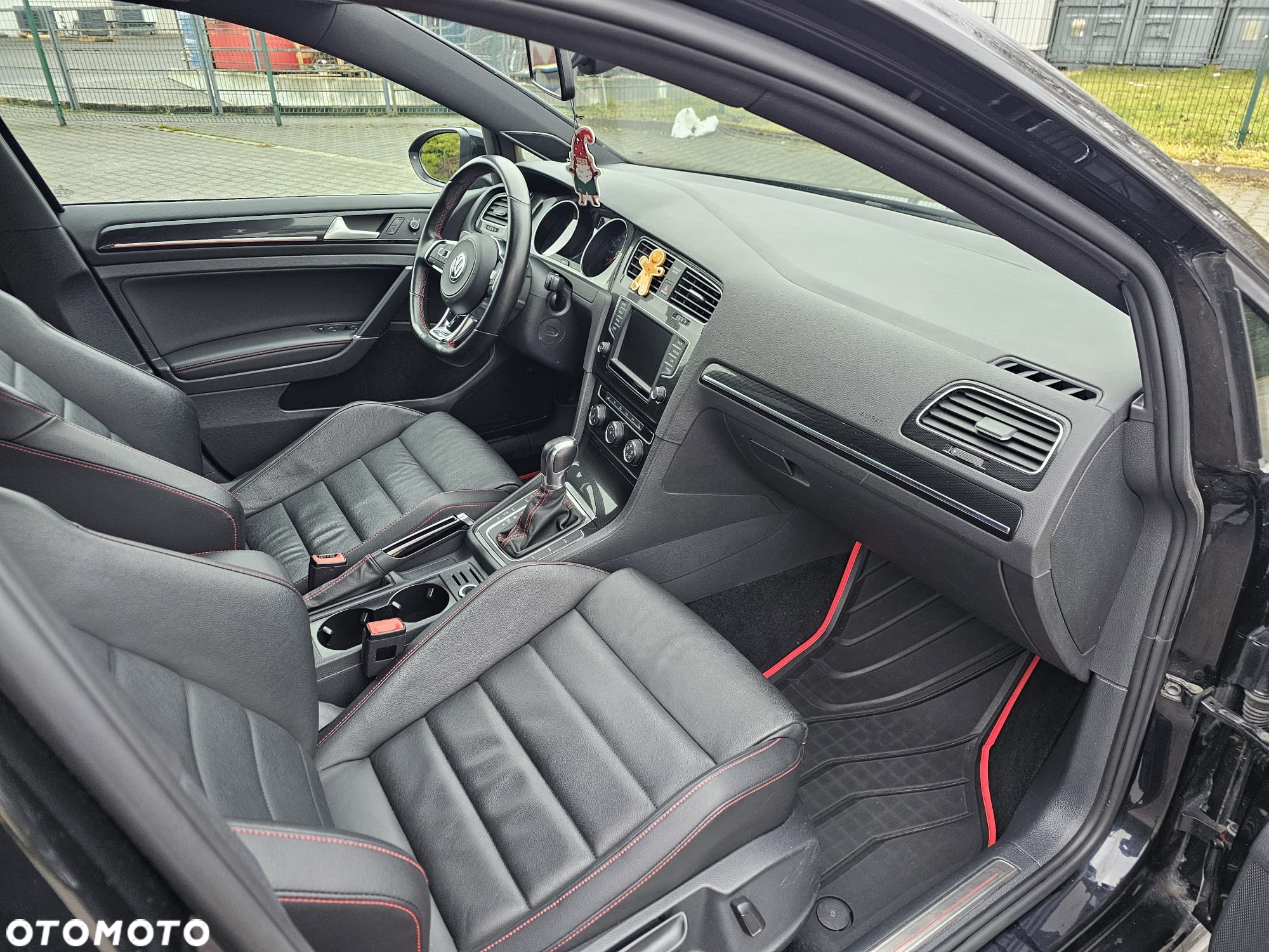 Volkswagen Golf VII 2.0 TSI BMT GTI DSG - 33
