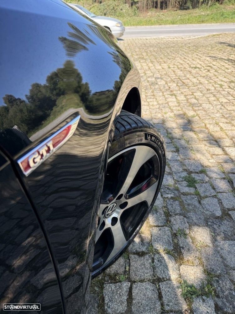 VW Golf 2.0 TSi GTi DSG - 40
