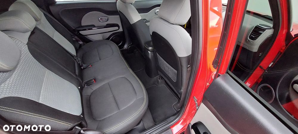 Kia Soul 1.6 CRDI L Business Line - 27