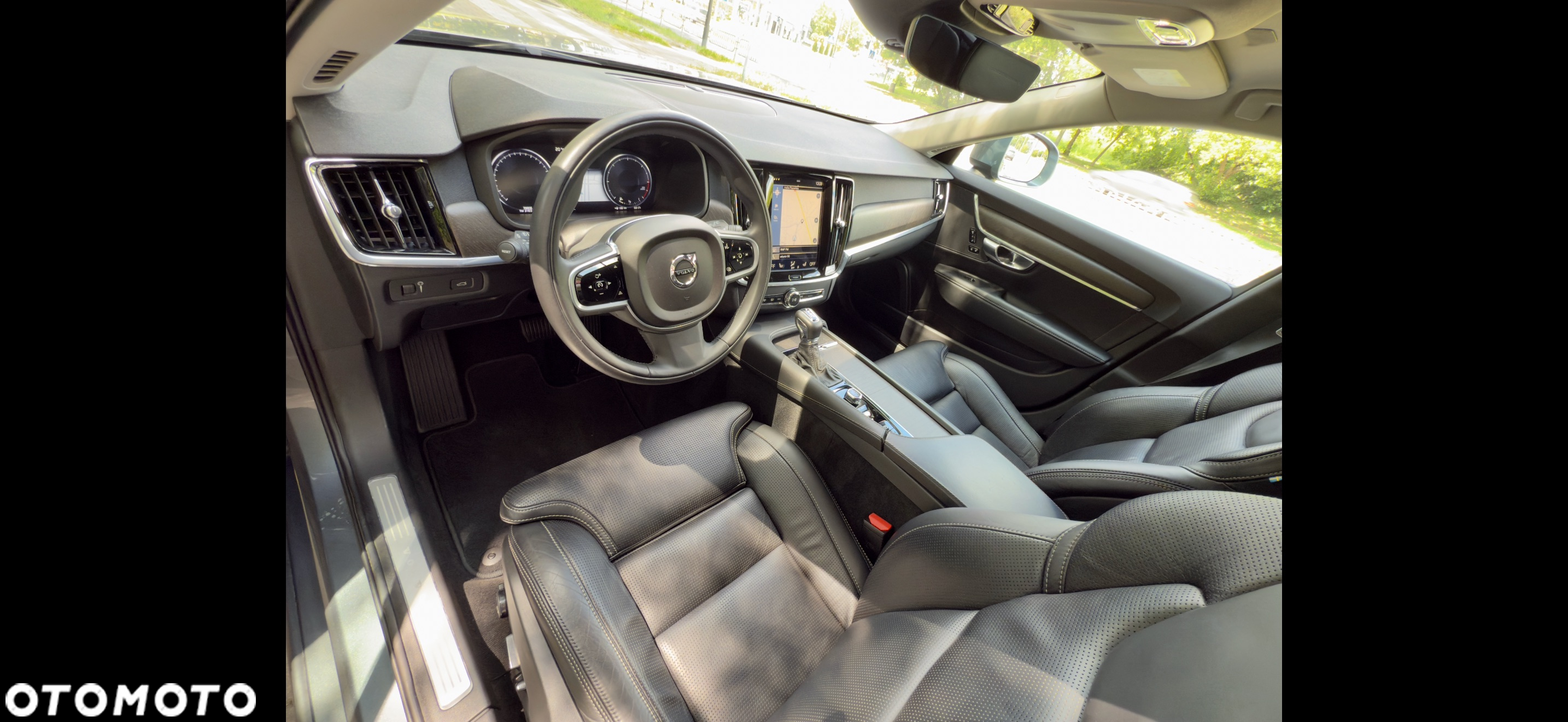 Volvo V90 D5 AWD Geartronic Inscription - 35