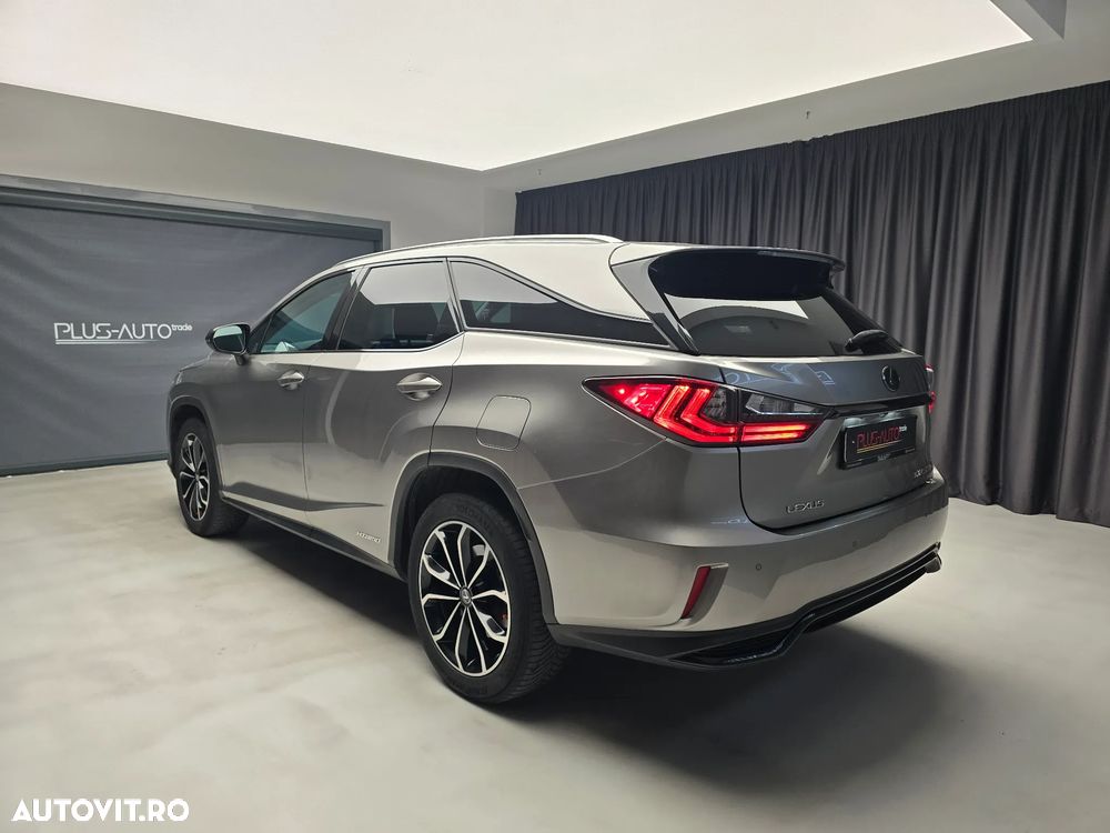 Lexus Seria RX - 8