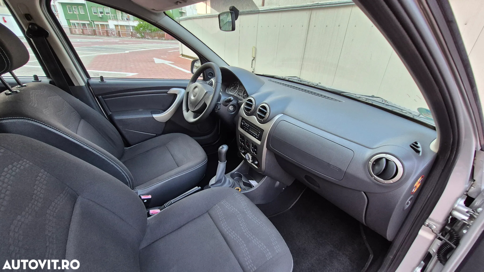 Dacia Sandero Stepway dCi 90 Ambiance - 11