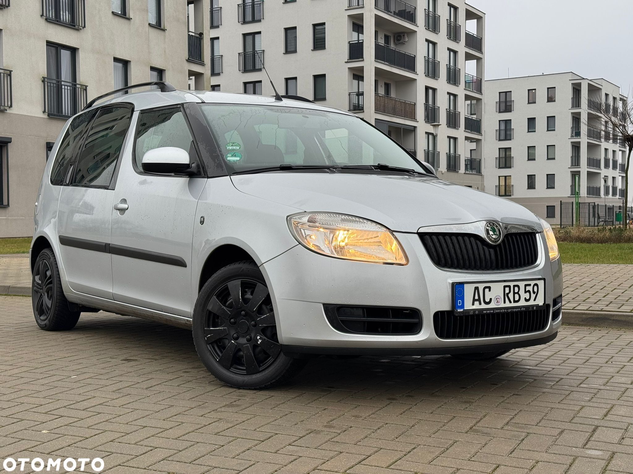 Skoda Roomster 1.6 16V Comfort - 1