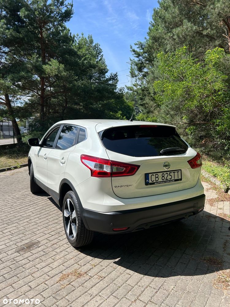 Nissan Qashqai 1.6 DCi N-Connecta - 5