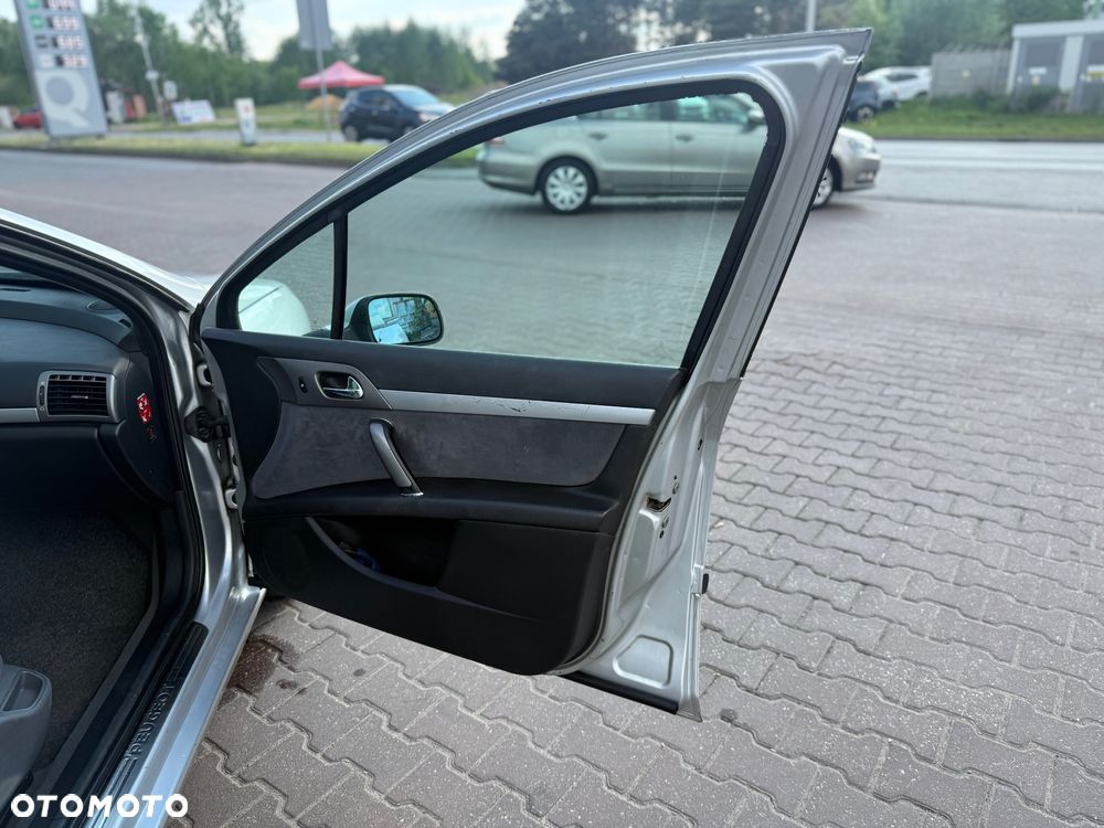 Peugeot 407 HDi 135 Premium - 16