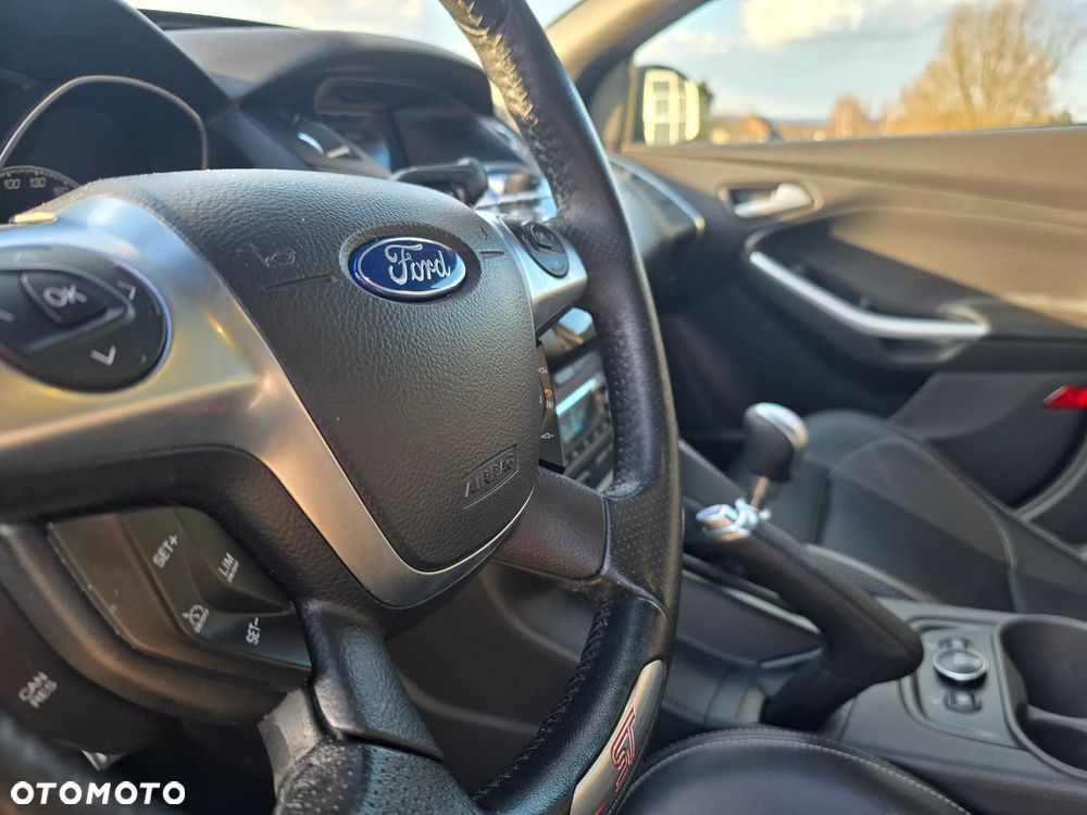 Ford Focus SW 2.0 EcoBoost ST Leather Exclusive Pack - 19