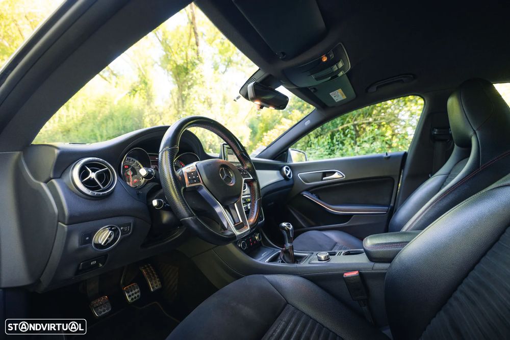 Mercedes-Benz CLA 200 CDI AMG Line - 11
