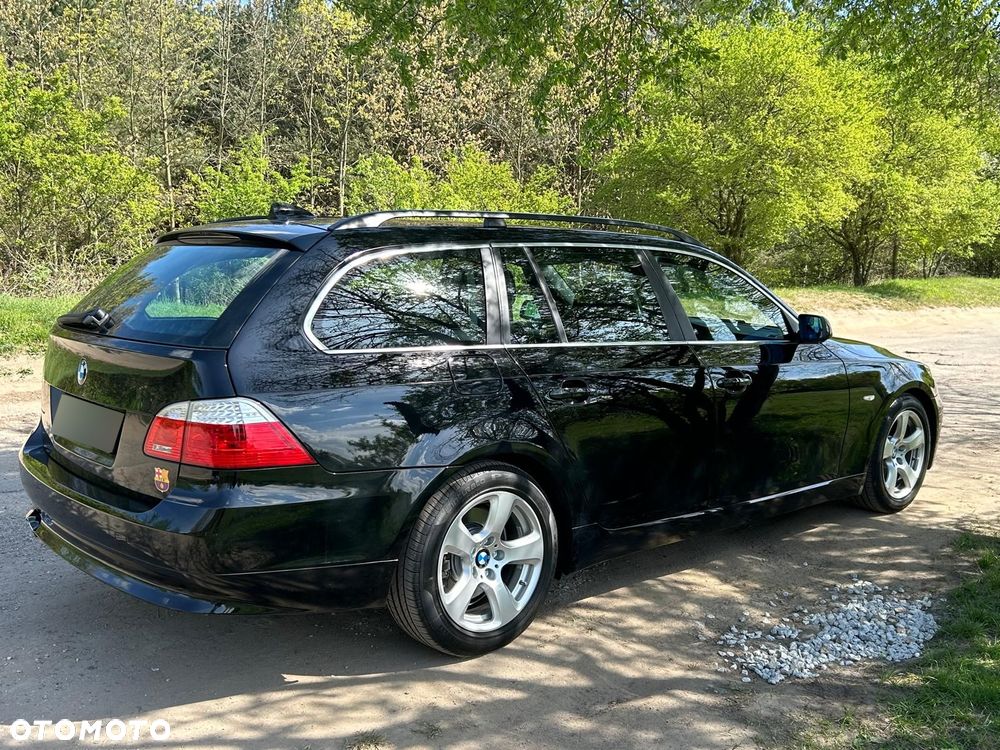 BMW Seria 5 525d - 8