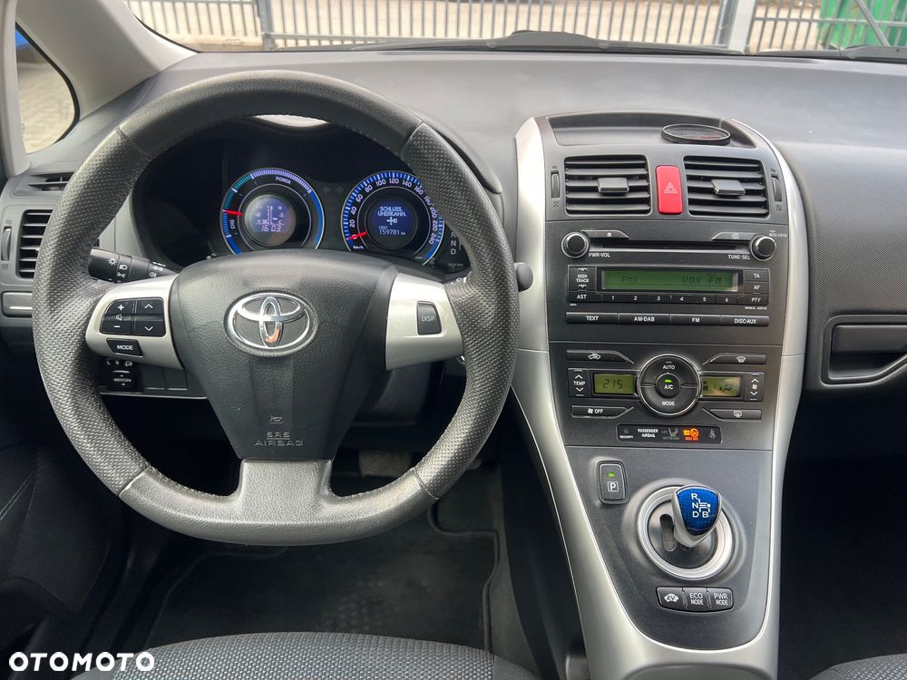 Toyota Auris - 25