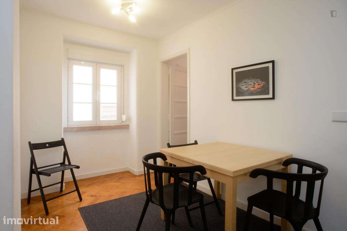 Quarto - localizado em Alameda Lisbon - Grande imagem: 3/17