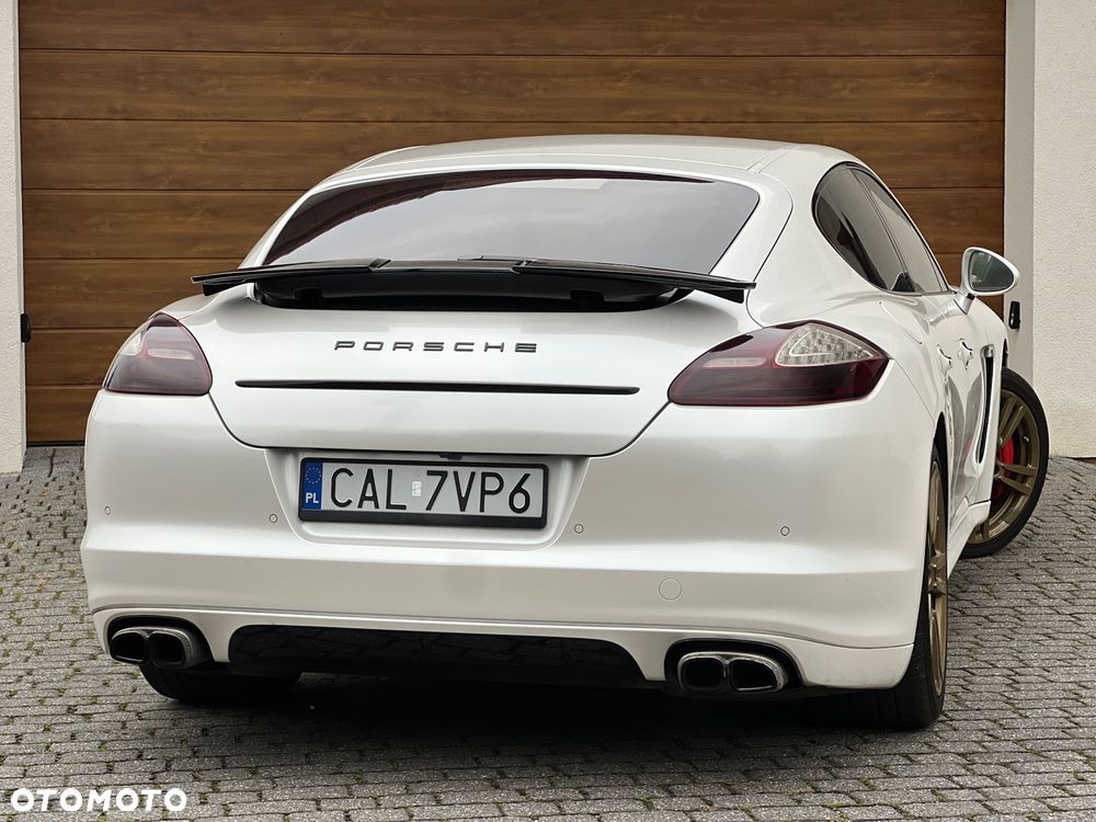 Porsche Panamera Turbo - 6