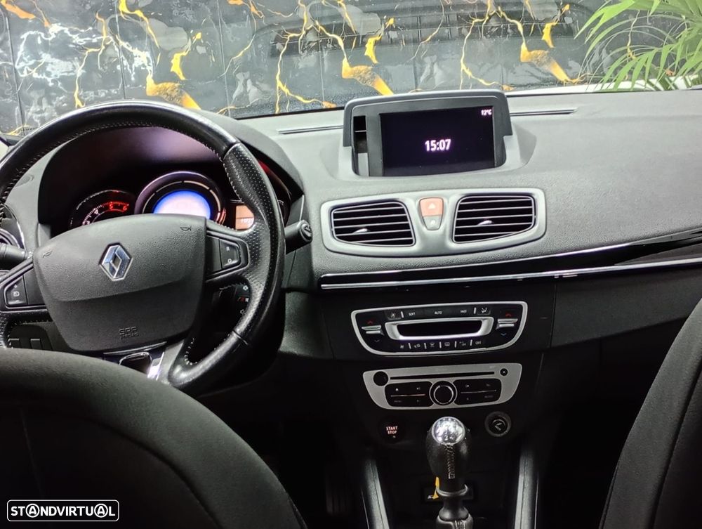 Renault Fluence 1.5 dCi Exclusive - 11