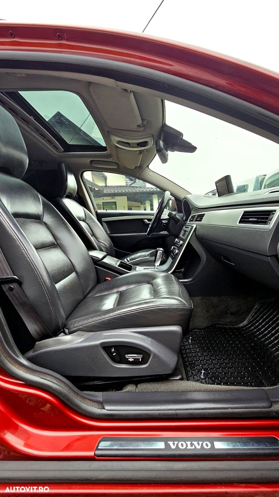 Volvo V70 D3 Geartronic Summum - 23