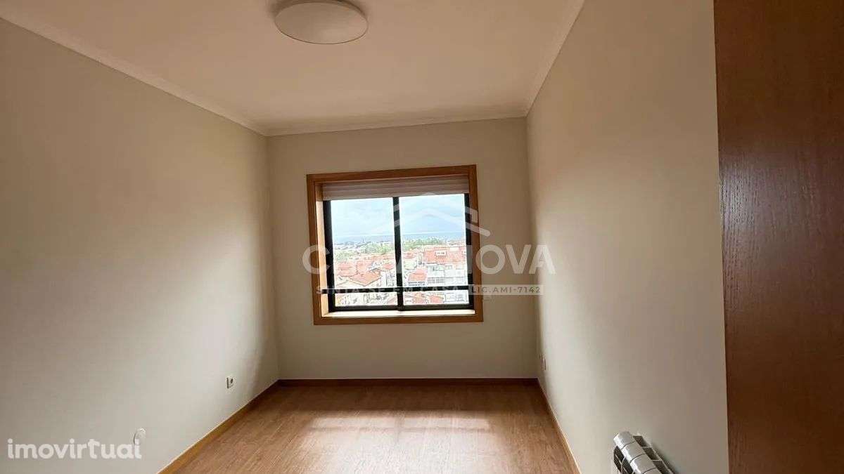 T2+1 situado junto a Santo Ovídio SD/04621/CO - Grande imagem: 2/12