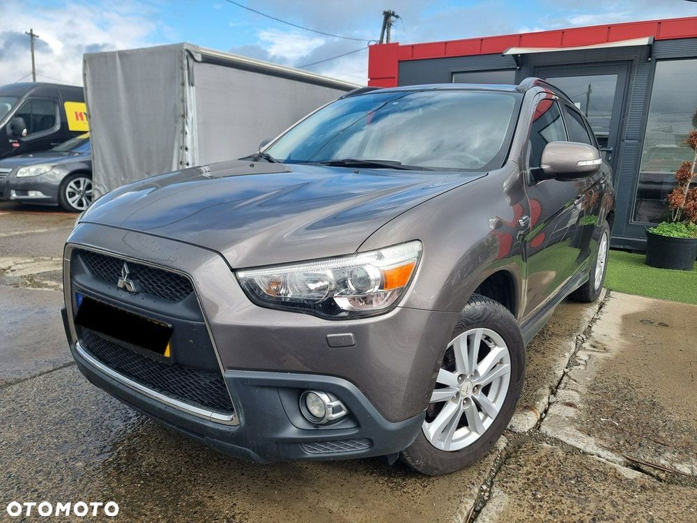 Mitsubishi ASX - 10