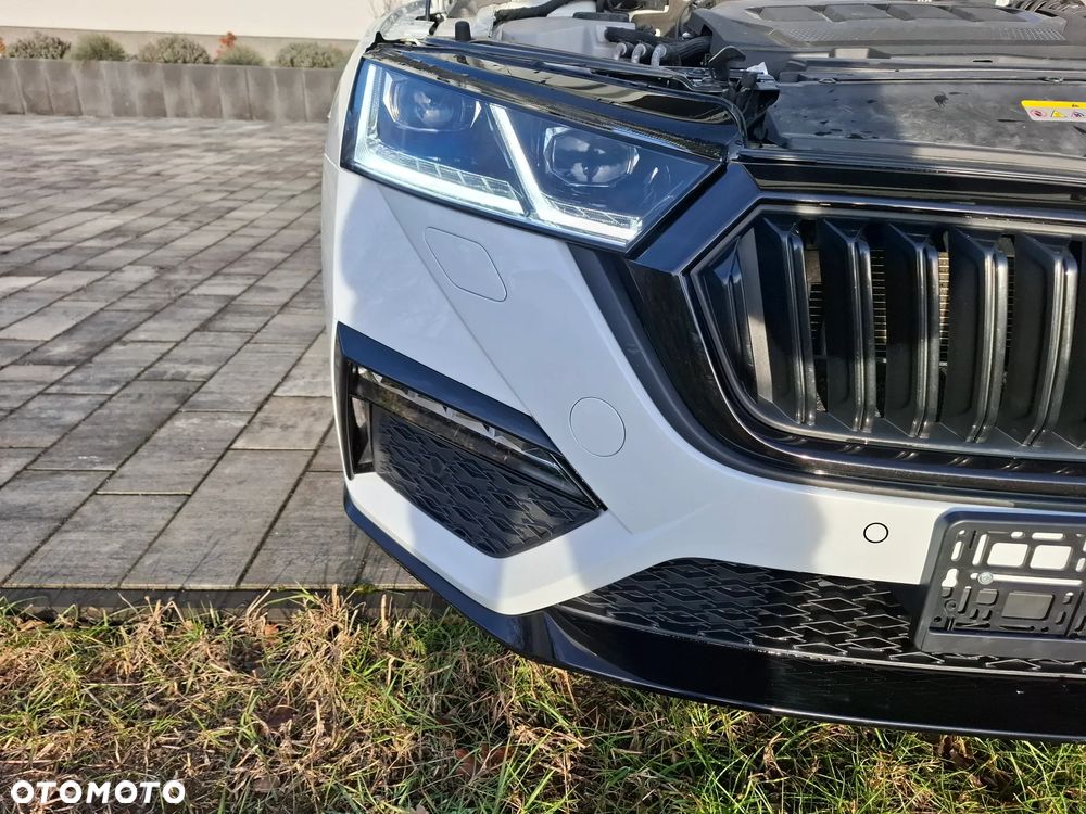 Skoda Octavia 2.0 TDI DSG RS - 10