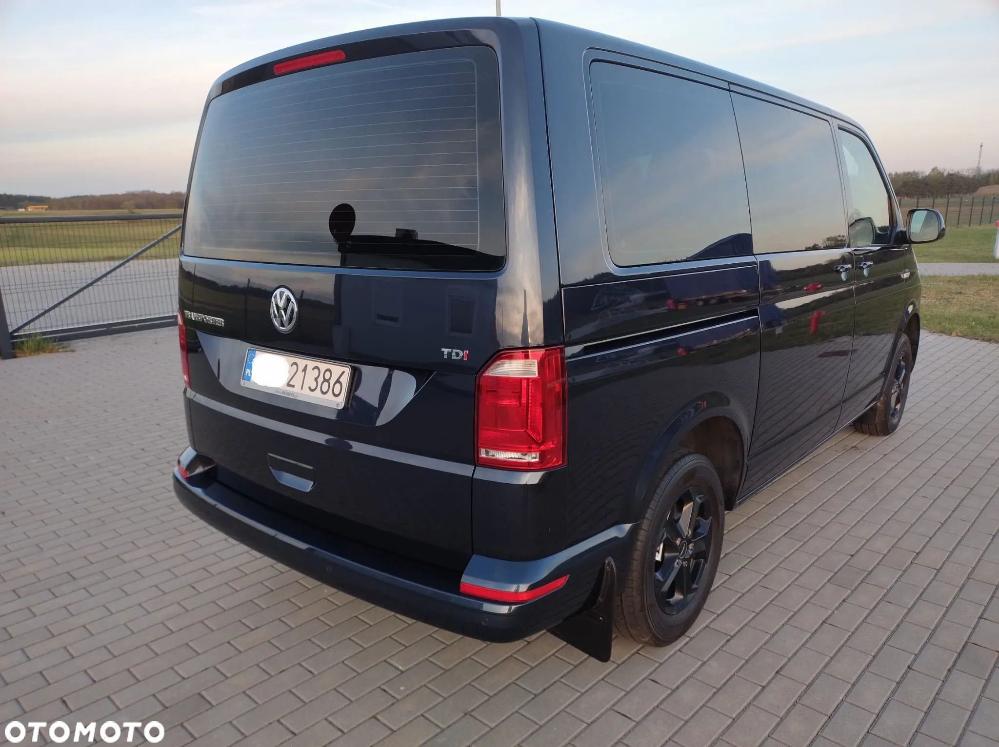 Volkswagen Transporter - 8