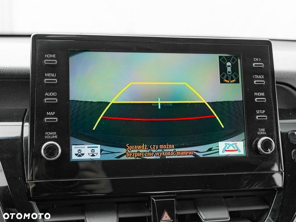 Toyota Camry - 24