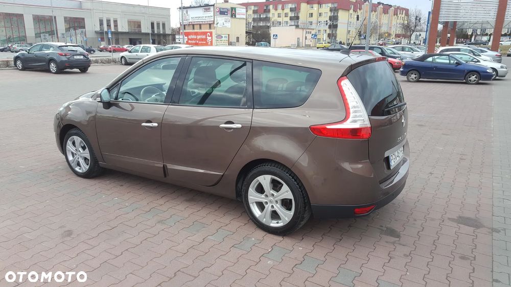 Renault Scenic 1.4 16V TCE Privilege - 9