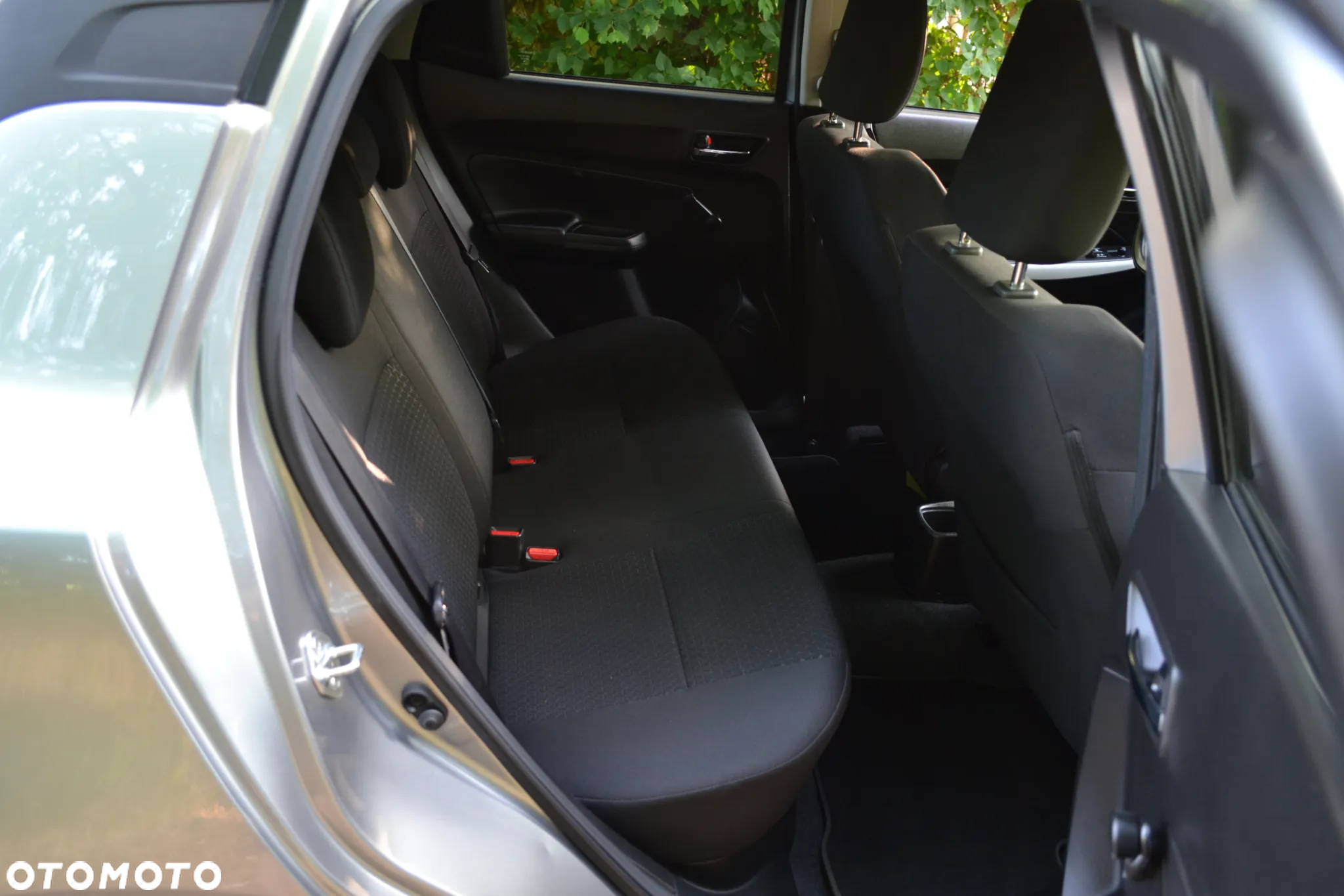 Suzuki Swift 1.2 Premium - 12