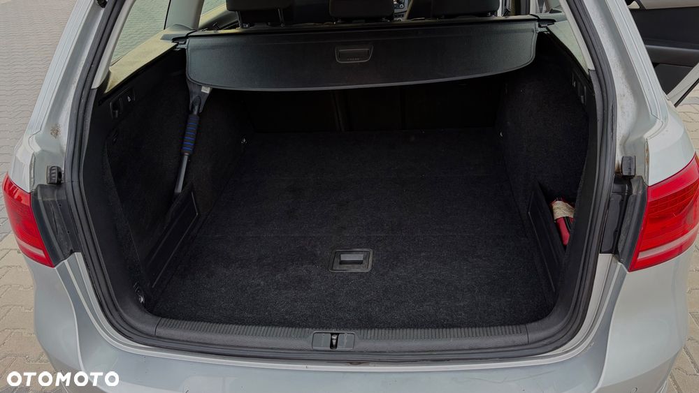 Volkswagen Passat 2.0 TDI BlueMotion Technology Comfortline - 15