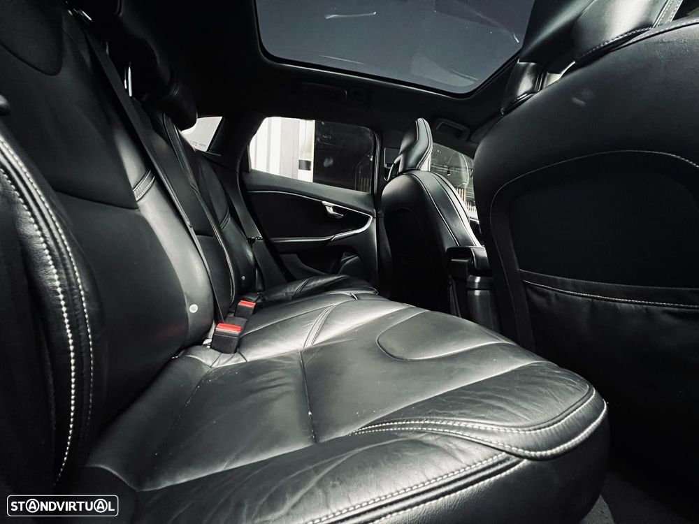 Volvo V40 1.6 D2 R-Design - 39
