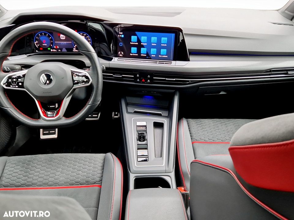 Volkswagen Golf - 12