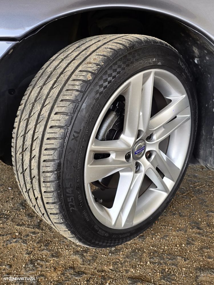 Volvo S60 2.4 D5 Nivel 3 Auto. - 13