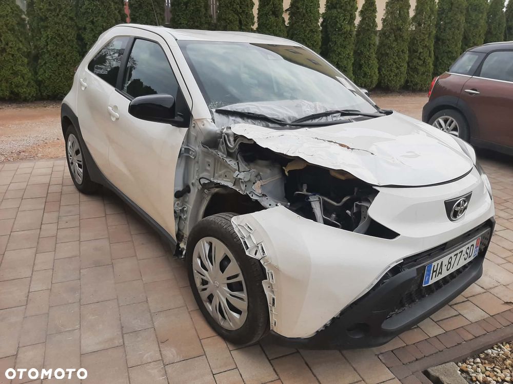 Toyota Aygo X Business Edition - 3