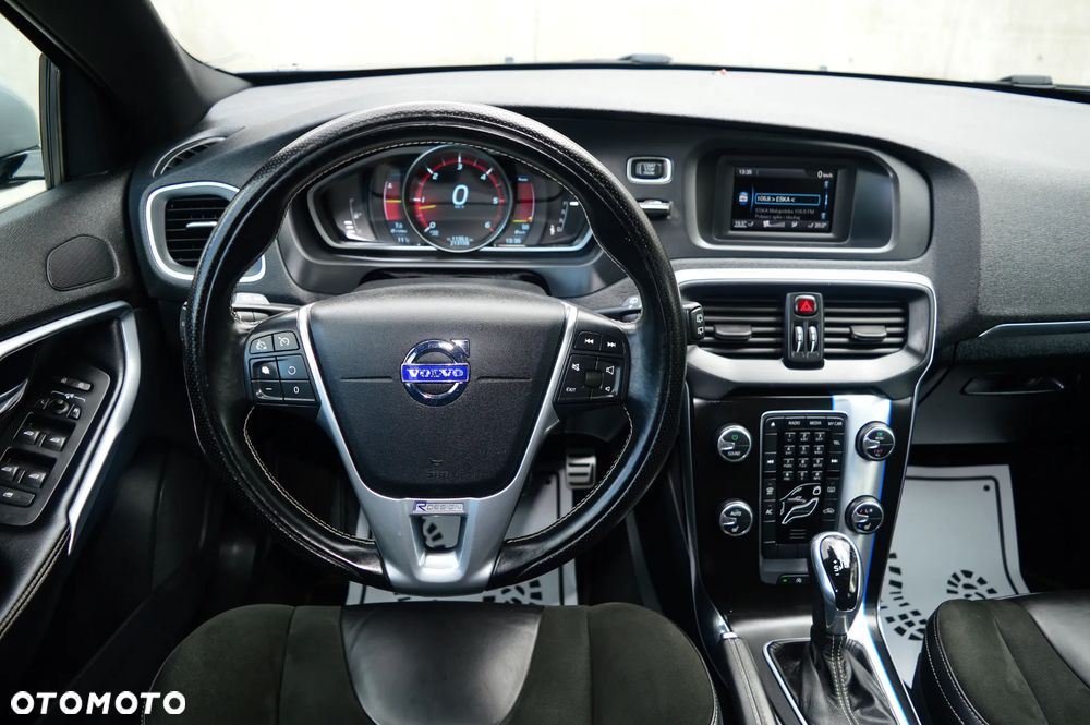 Volvo V40 D3 Geartronic R Design - 15