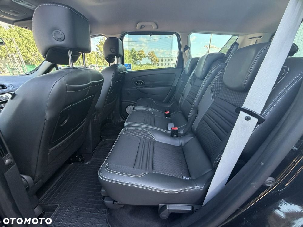 Renault Grand Scenic ENERGY TCe 130 BOSE EDITION - 31