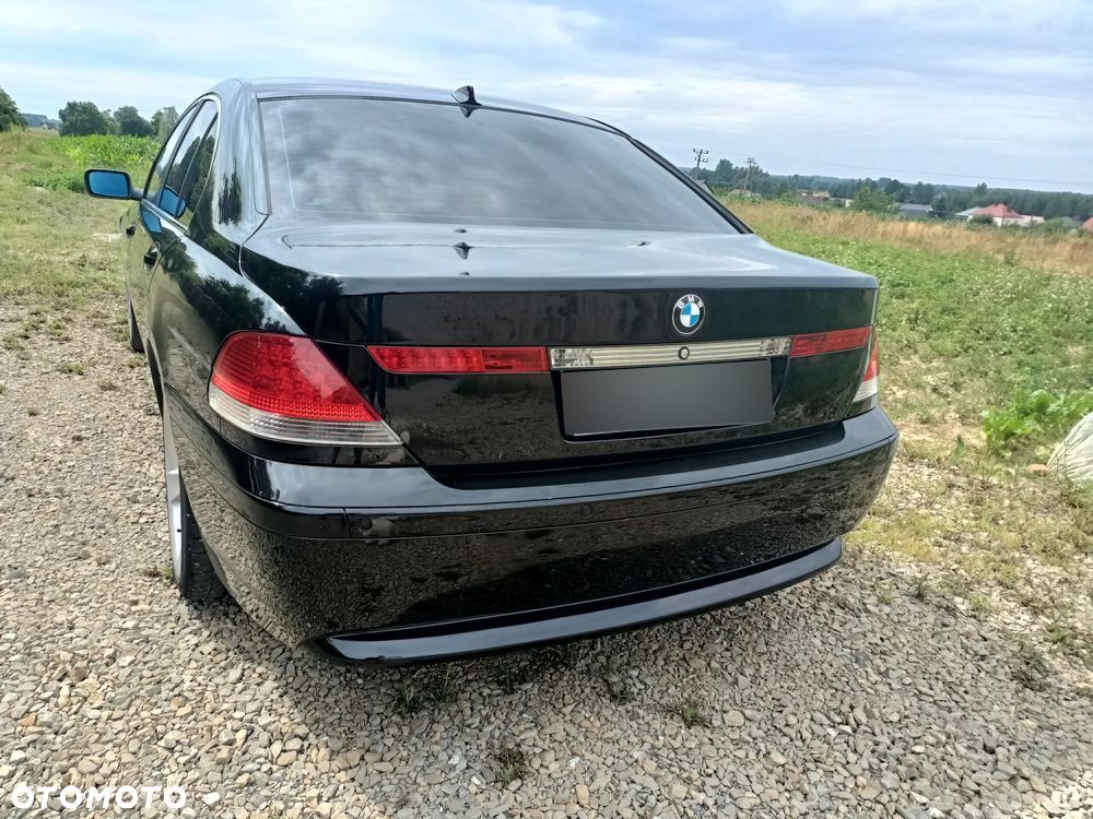 BMW Seria 7 745i - 7
