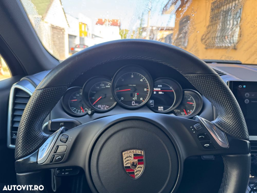 Porsche Cayenne 3.0 L V6 - 19