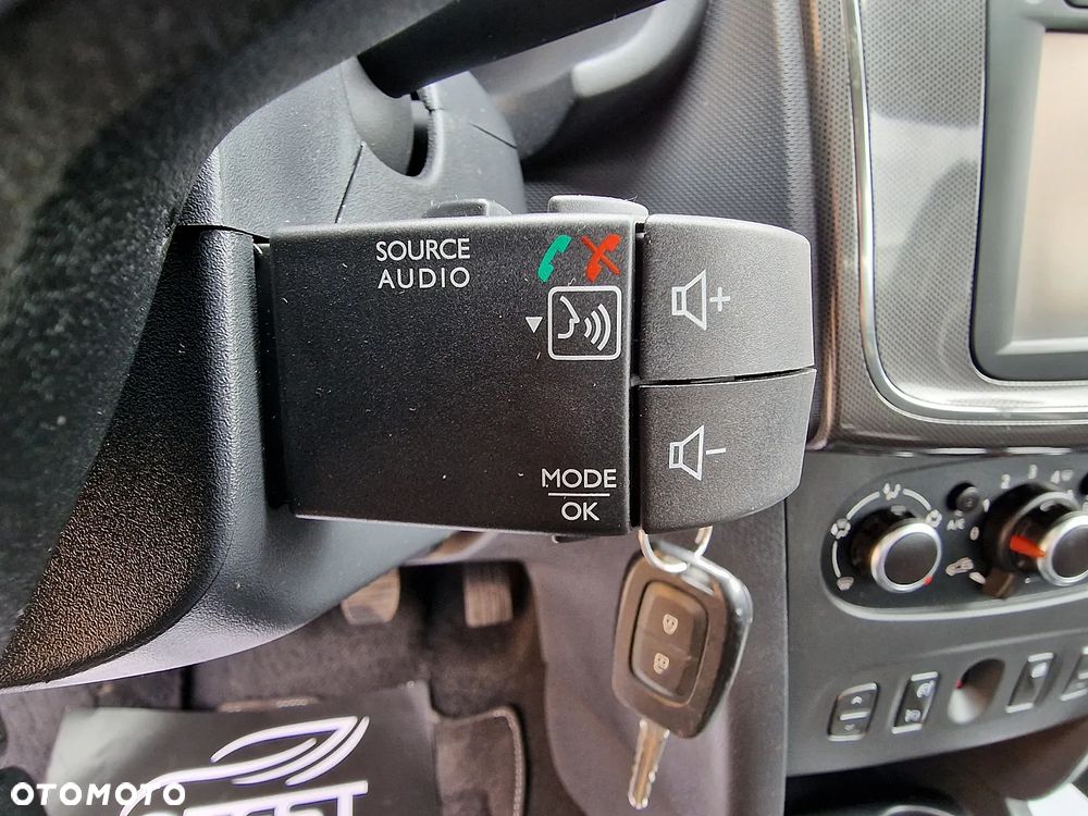 Dacia Sandero Stepway Blue dCi 95 Essential - 15