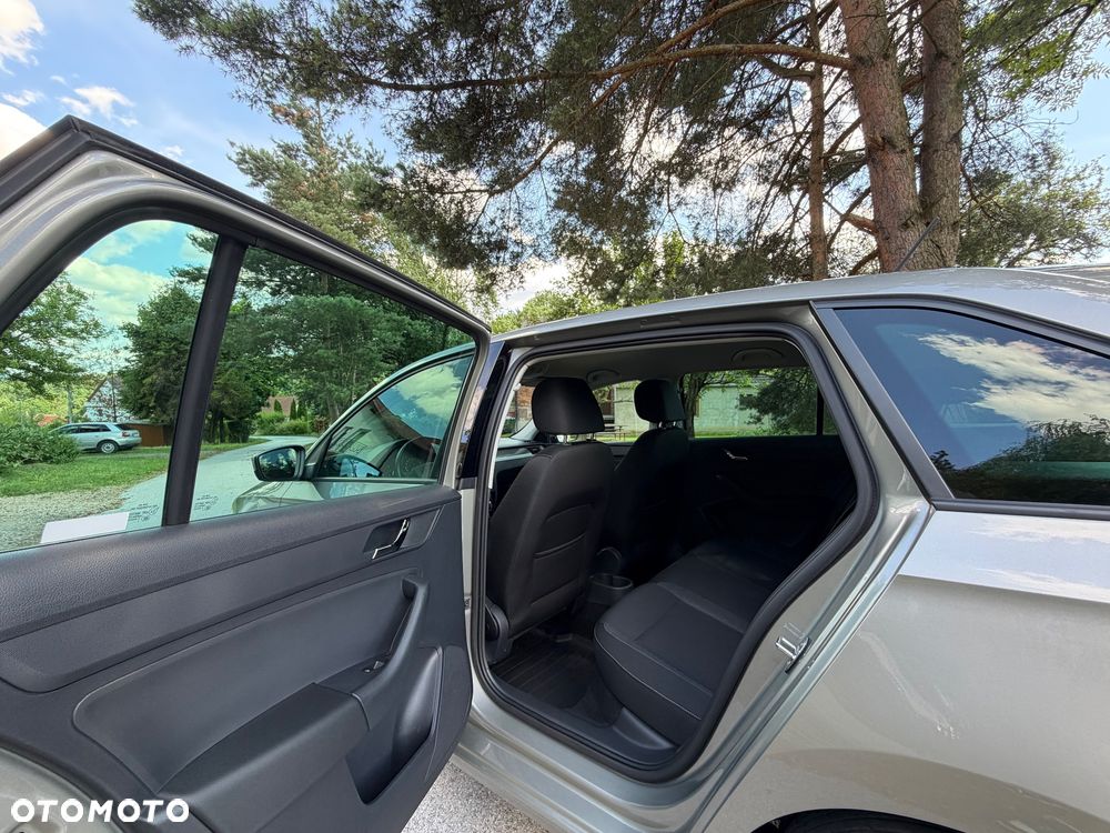 Skoda RAPID 1.2 TSI Elegance - 18